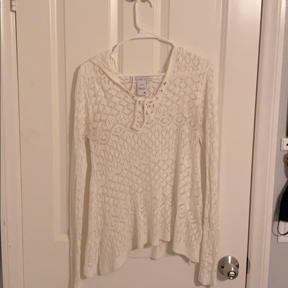 Long sleeve white shirt